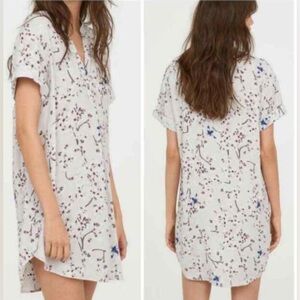 ANNA GLOVER H&M - V-Neck Floral Print Mini Dress Short Sleeve Tunic